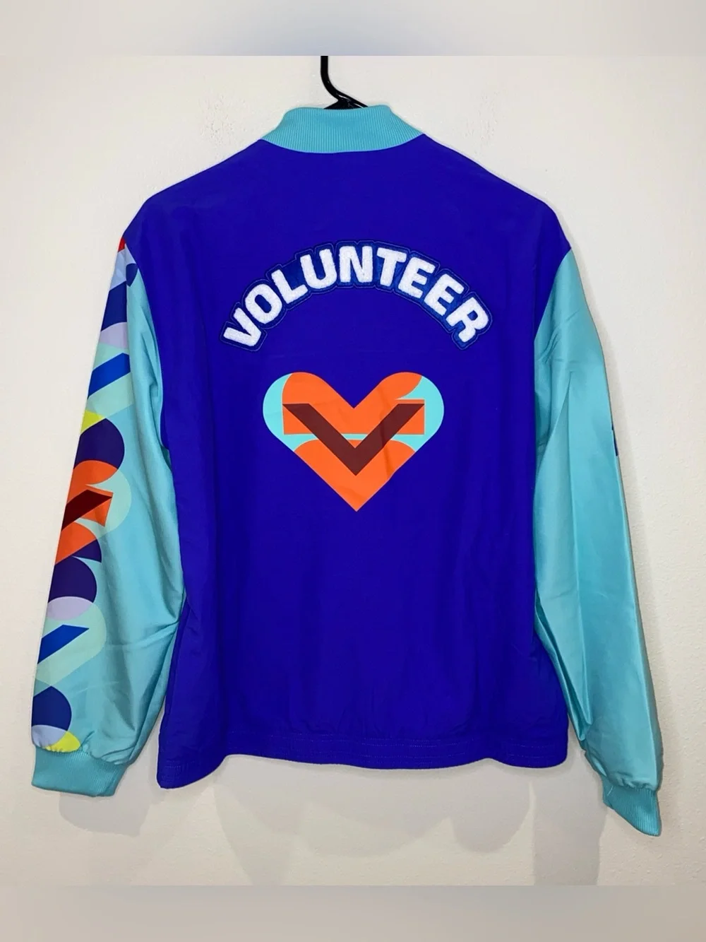 2026 Adidas FIFA World Cup Volunteer Size Small KD0440 Colorblock NWT